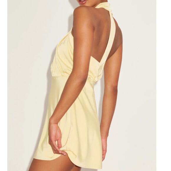 Lulus NWOT Sleek Essence Light Yellow Satin Halter Sleeveless Mini Dress Medium - Picture 6 of 11